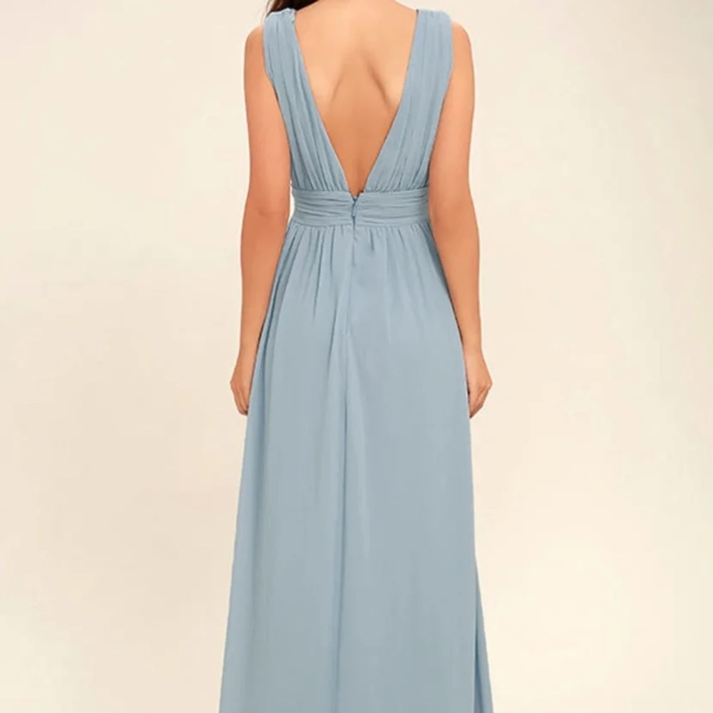 💙 LULUS Long V-neck Dress - Picture 3 of 4
